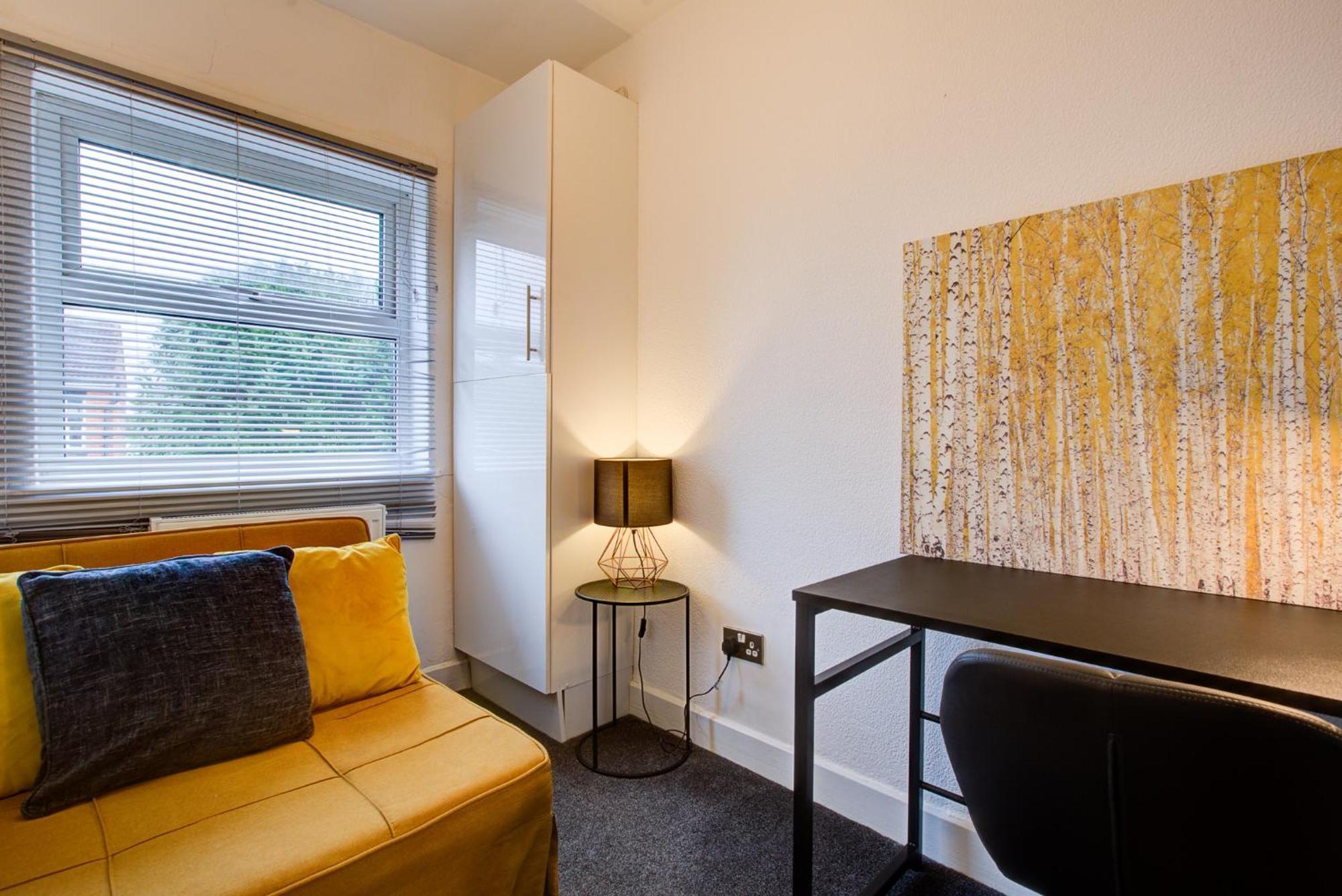 Apartment Number 11: With Office & Garden *