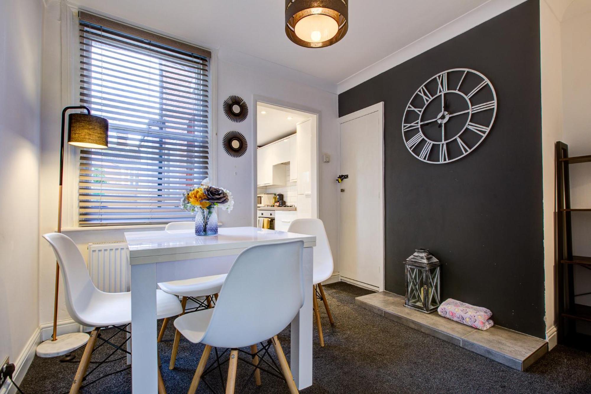 Number 11: With Office & Garden Apartment Colchester